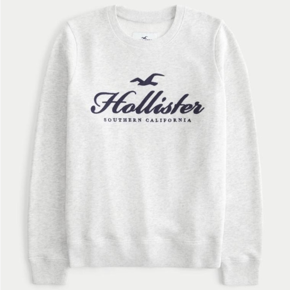 Hollister Men's Light Gray Crewneck Sweater